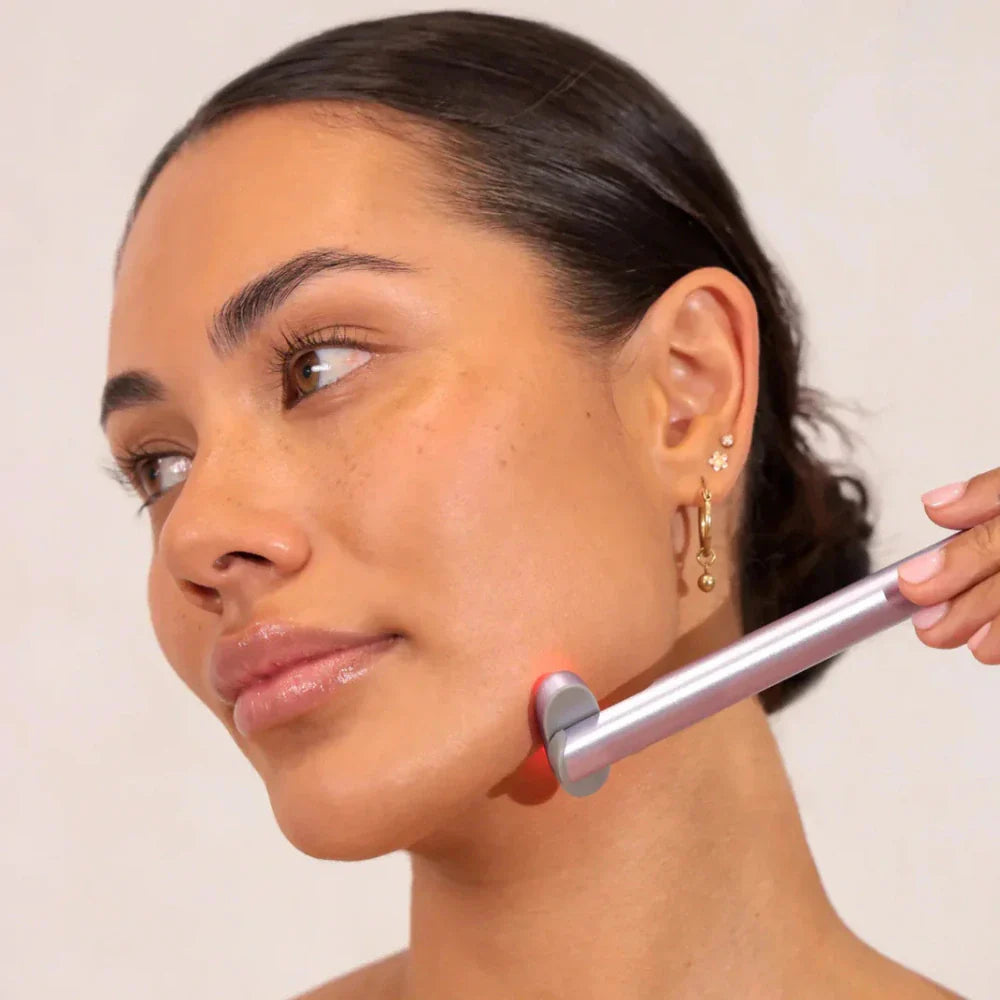 4-in-1 Red Light Therapy Wand features image
